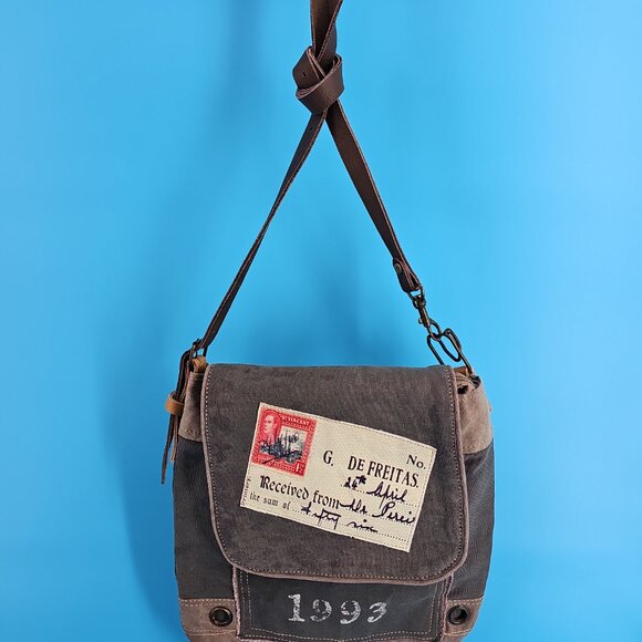 Chloe & Lex Cotton + Leather Crossbody Bag – Vintage Stamp Design - Picture 3 of 15